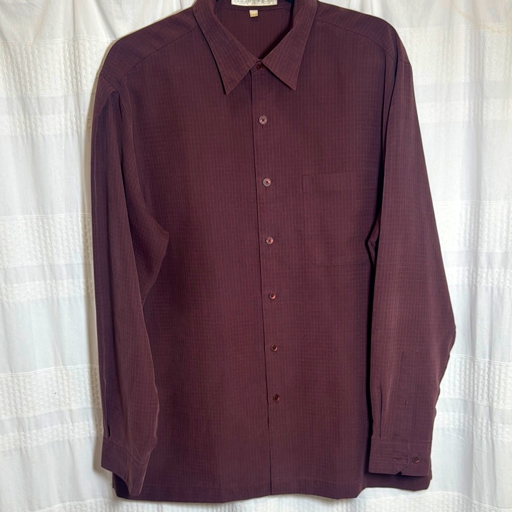 Men's Perry Ellis Burgundy Untucked Shirt Size Large